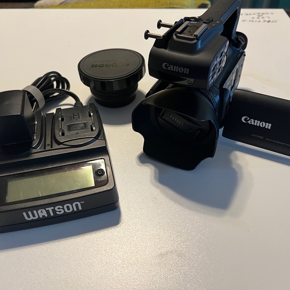 Canon xa10 Black Video Camera Set with Accessories